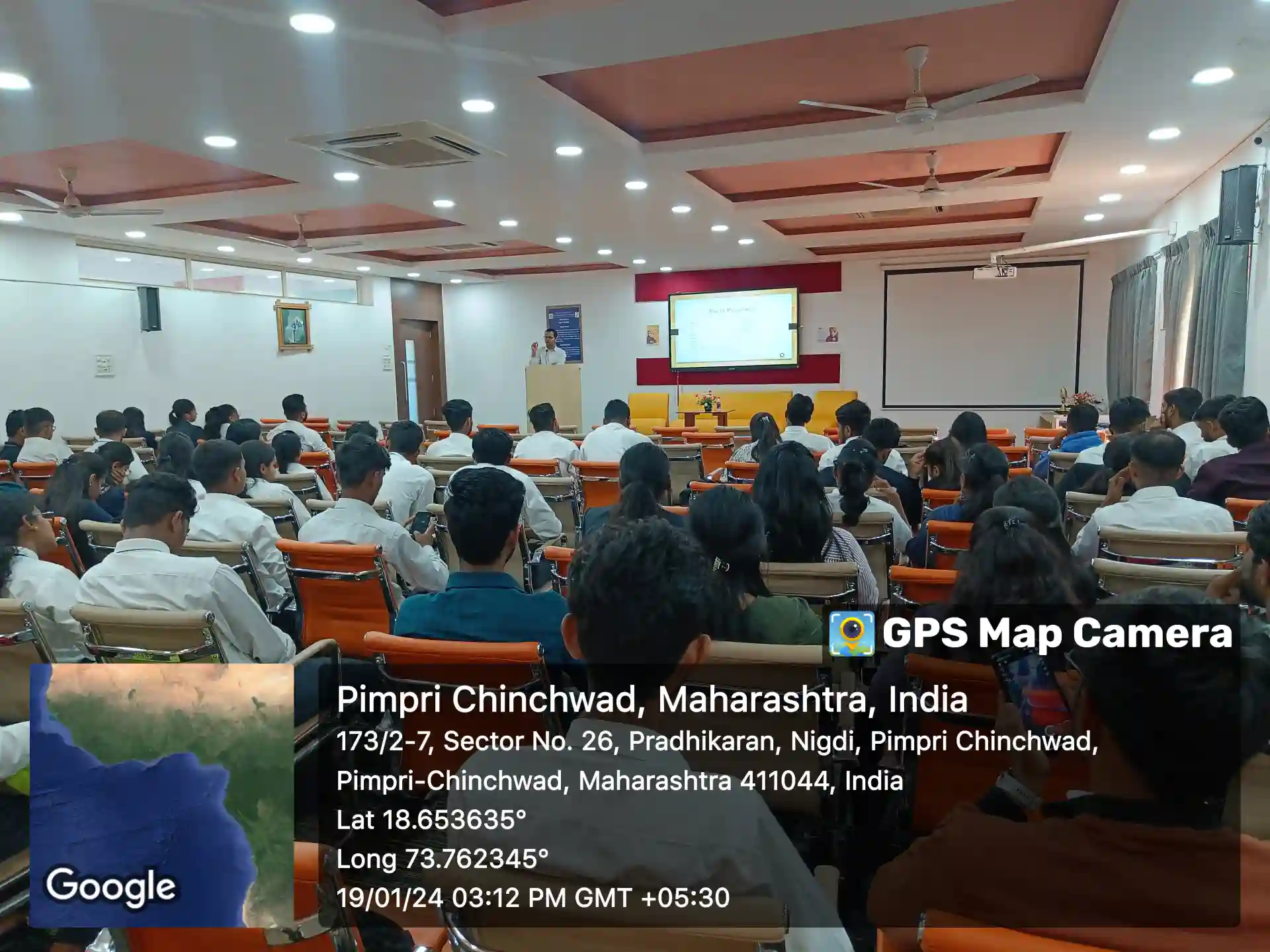 Seminar-hall-and-auditorium